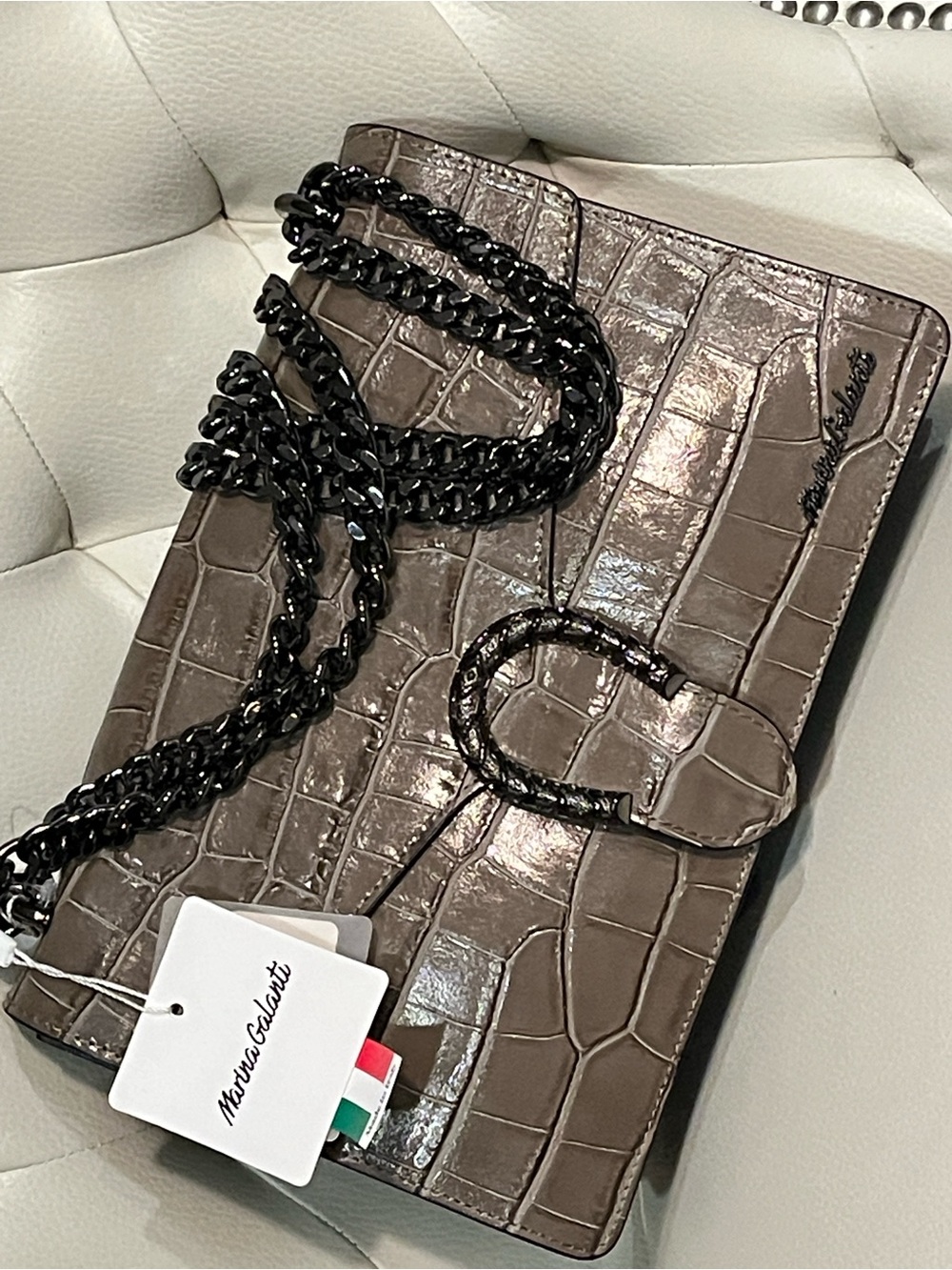 Croc-Embossed Taupe Leather Chain Shoulder crossbody Bag Horseshoe Clasp Luxury